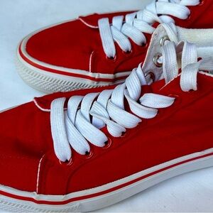 Balera Dancewear red canvas high top sneakers size 7 Very Gently Worn EUC